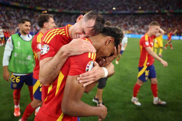 1720563105273017753.jpg 2161388673-612x612.jpg